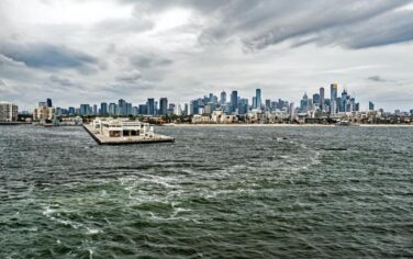 Picture of a Melbourne boating trip departing from Geelong and heading to Melbourne city